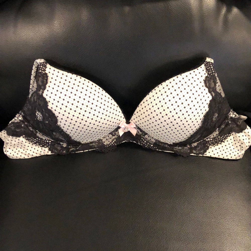 VS Bra